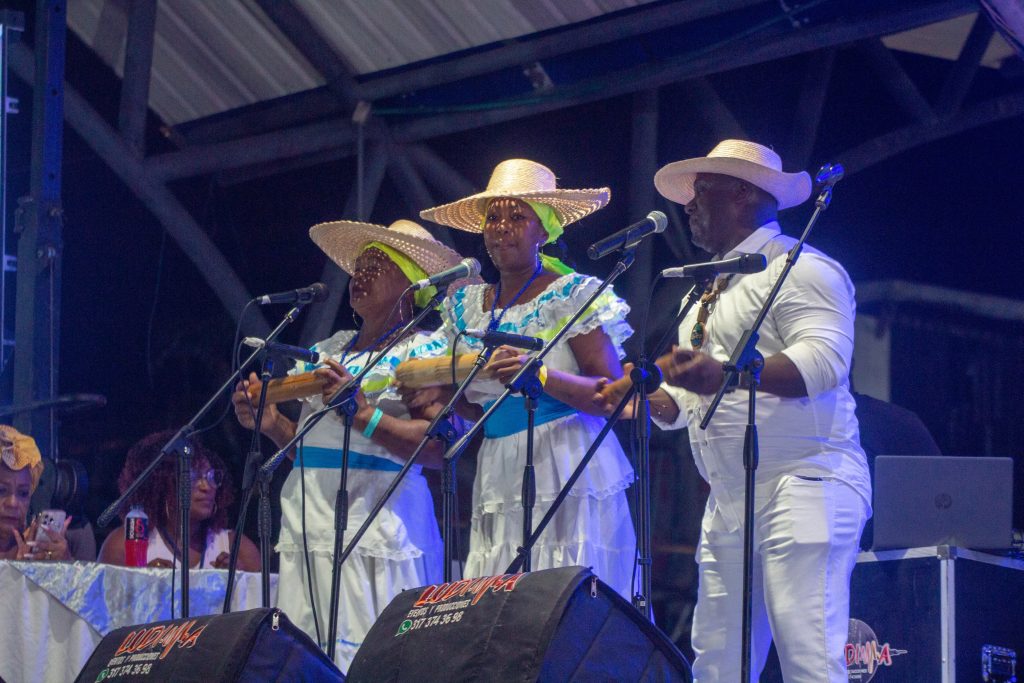 e101eb2c-ca16-4da7-8b01-79687c34446d