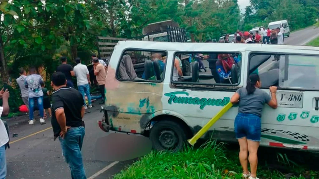 Accidente-en-la-via-Junin-Tumaco